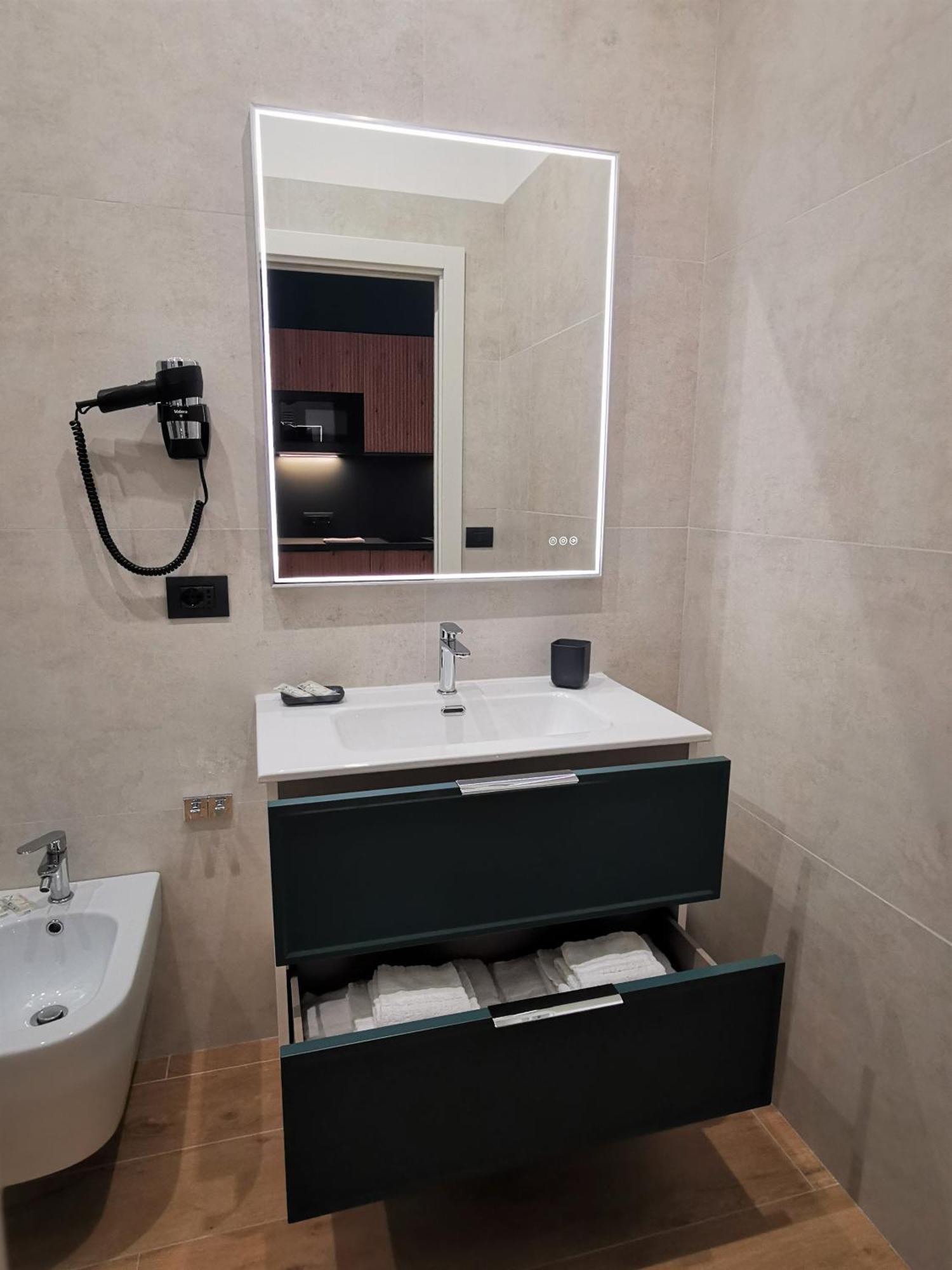 Cattaro 65 - Flexible Check-In Apartments Μπάρι Εξωτερικό φωτογραφία
